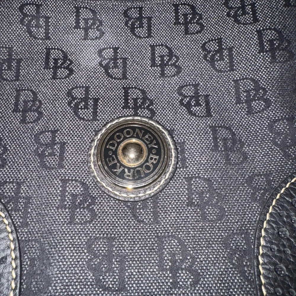 🌸 new dooney bourke bag - Picture 4 of 16